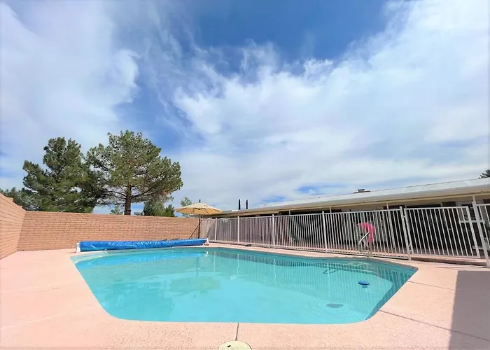 Luxe 4br 2bth L Pool & Grill L Location L Mountain View L Family Vacation L Rv Site Holiday home Sierra Vista