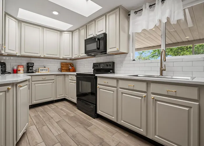 Luxe 4br 2bth L Pool & Grill L Location L Mountain View L Family Vacation L Rv Site *