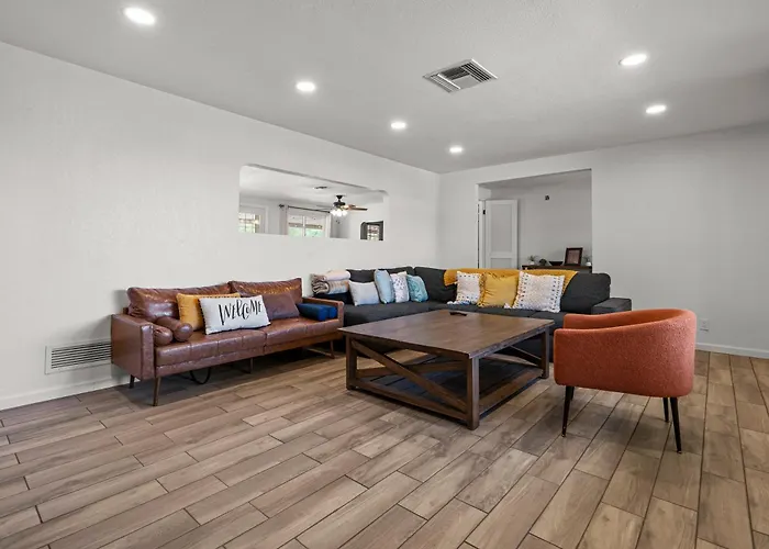 Luxe 4br 2bth L Pool & Grill L Location L Mountain View L Family Vacation L Rv Site Holiday home *